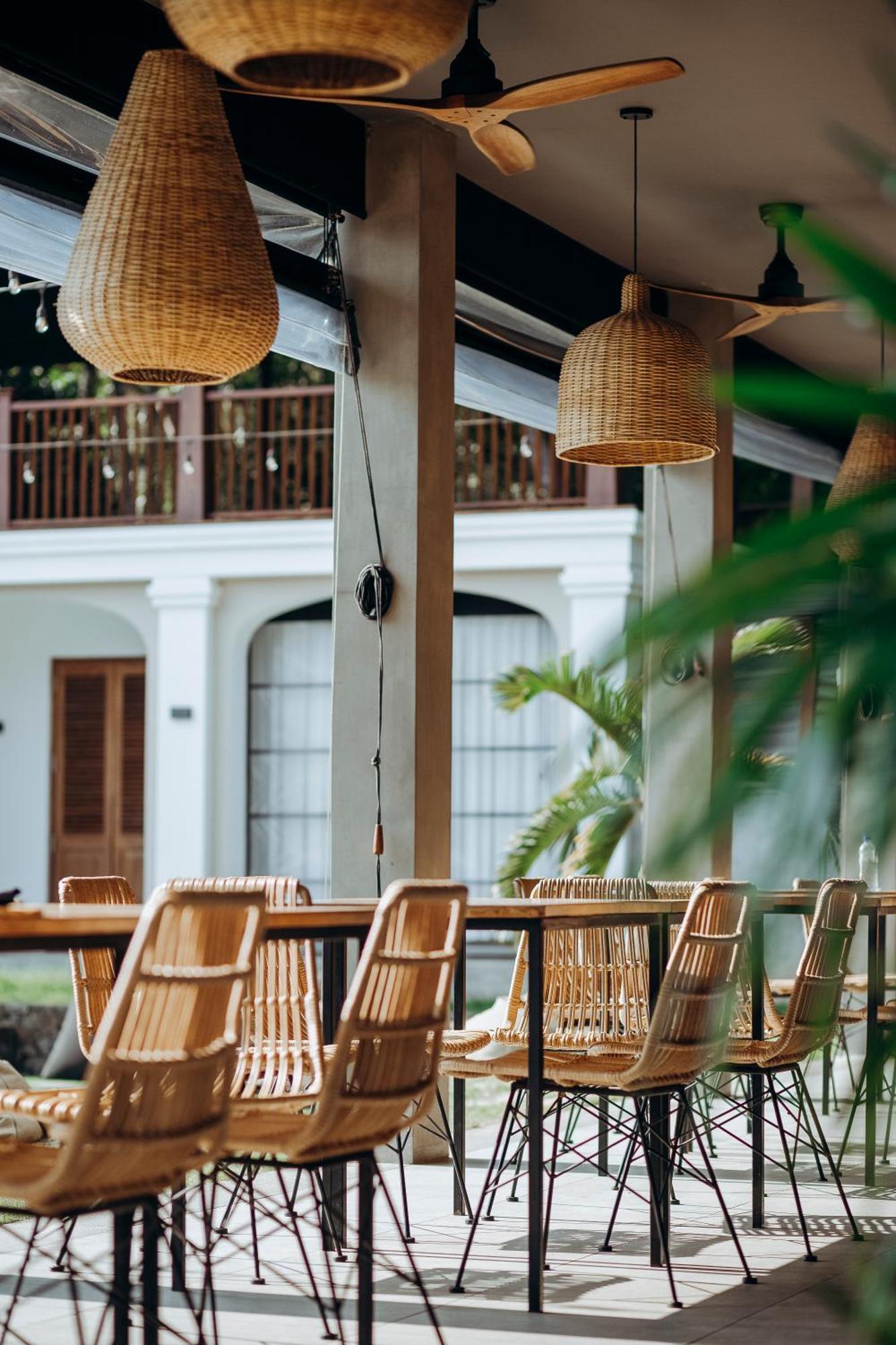 The Salty Pelican Yoga & Surf Retreat Dikwella Extérieur photo
