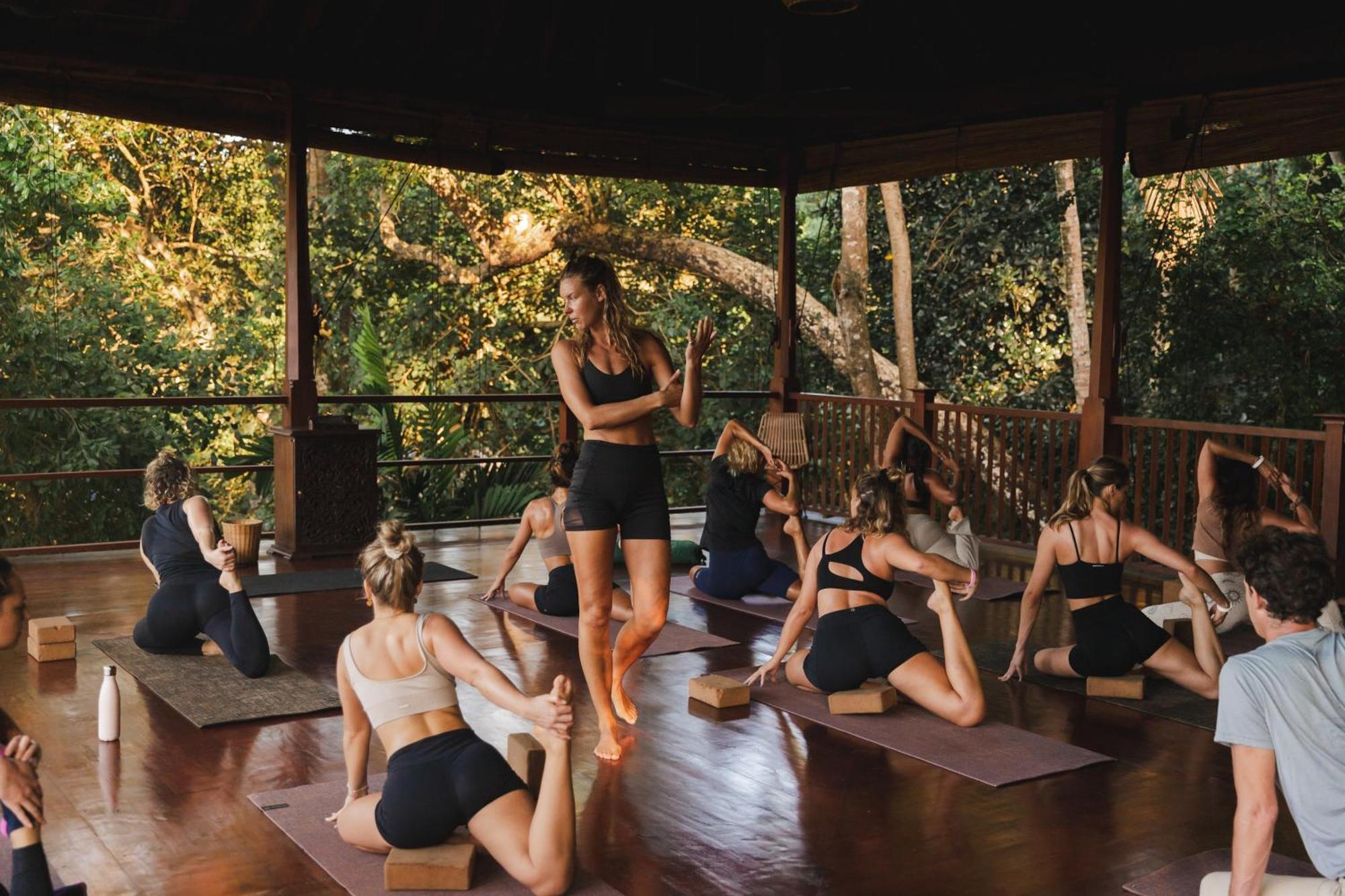 The Salty Pelican Yoga & Surf Retreat Dikwella Extérieur photo